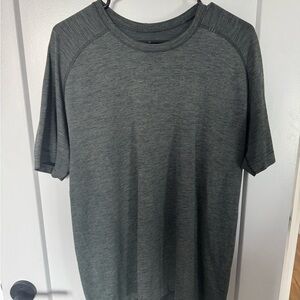lululemon athletica Men's Charcoal Short Sleeve Tee